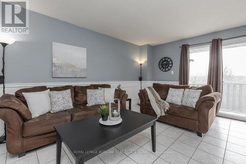 #22 -25 Redbury St, Hamilton, ON - Indoor Photo Showing Living Room