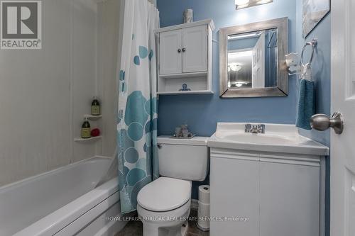#22 -25 Redbury St, Hamilton, ON - Indoor Photo Showing Bathroom