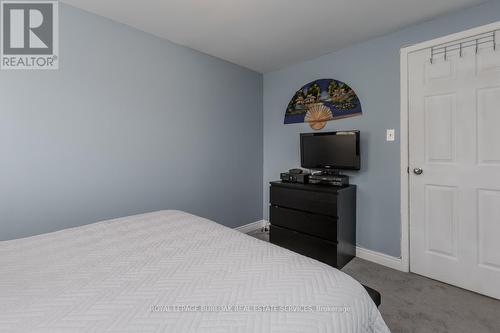 #22 -25 Redbury St, Hamilton, ON - Indoor Photo Showing Bedroom