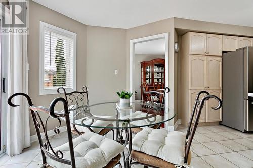 18 Prince Cres, Brampton, ON - Indoor Photo Showing Dining Room