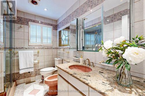 60 Ridgemount Road, Toronto, ON - Indoor Photo Showing Bathroom