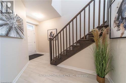27 Mcmann Drive, Thorold, ON - Indoor Photo Showing Other Room