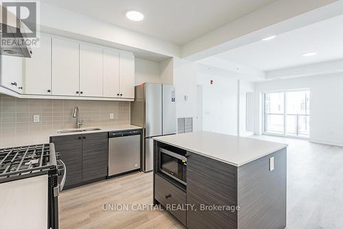 #203 -19A West St N, Kawartha Lakes, ON - Indoor Photo Showing Kitchen With Stainless Steel Kitchen
