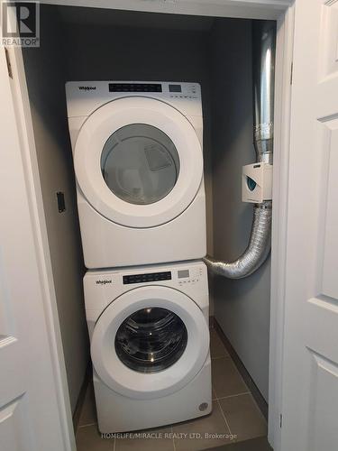 32 Lomond Lane, Kitchener, ON - Indoor Photo Showing Laundry Room