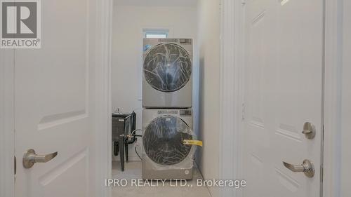 4 Corbett Street, Southgate, ON - Indoor Photo Showing Laundry Room