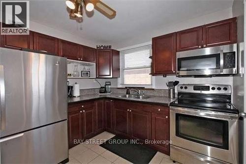 26 Innismore Cres E, Toronto, ON - Indoor Photo Showing Kitchen With Stainless Steel Kitchen With Double Sink