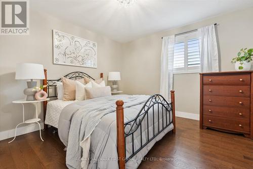 1501 Streamside Crt, Pickering, ON - Indoor Photo Showing Bedroom