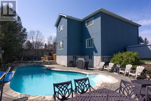 1501 Streamside Crt, Pickering, ON - Outdoor With In Ground Pool