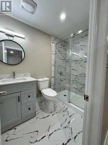 140 Auckland Dr, Whitby, ON - Indoor Photo Showing Bathroom