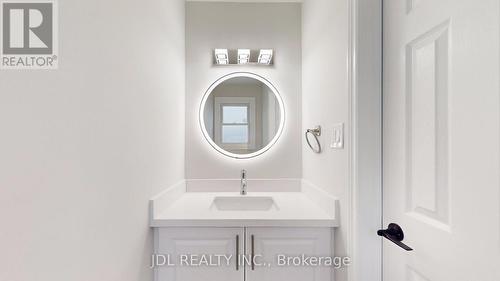 11 Hialeah Cres, Whitby, ON - Indoor Photo Showing Bathroom