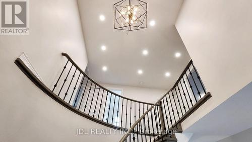 11 Hialeah Cres, Whitby, ON - Indoor Photo Showing Other Room