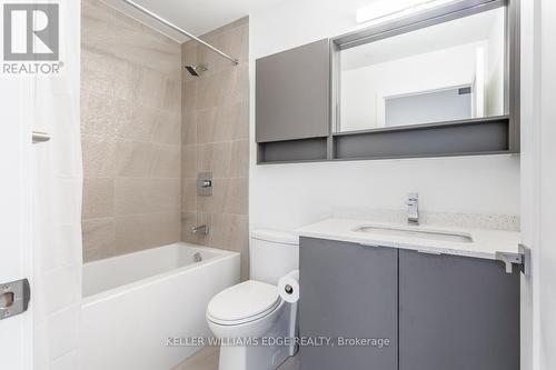 #206 -415 Main St W, Hamilton, ON - Indoor Photo Showing Bathroom
