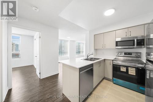 #1208 -30 North Park Rd, Vaughan, ON - Indoor Photo Showing Kitchen With Double Sink