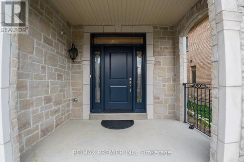 24 Cayton Cres, Bradford West Gwillimbury, ON - Outdoor With Exterior