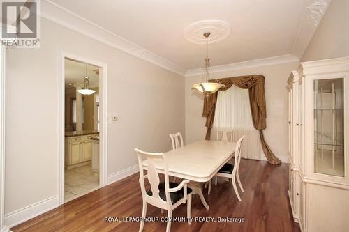 190 Lawrence Ave, Richmond Hill, ON - Indoor Photo Showing Dining Room
