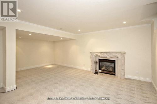 190 Lawrence Ave, Richmond Hill, ON - Indoor With Fireplace