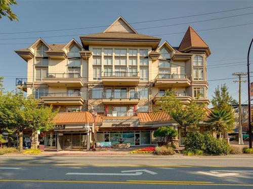 311-866 Goldstream Ave, Langford, BC - Outdoor