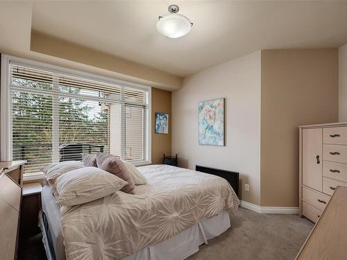 311-866 Goldstream Ave, Langford, BC - Indoor Photo Showing Bedroom