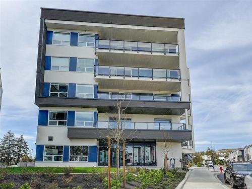 613-947 Whirlaway Cres, Langford, BC - Outdoor With Facade