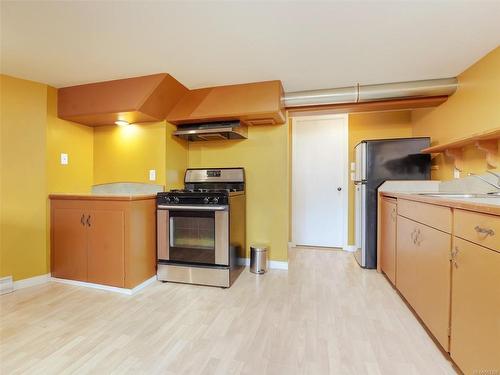 1414 Vining St, Victoria, BC - Indoor Photo Showing Kitchen