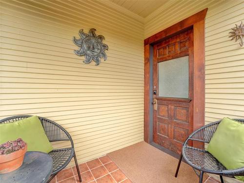 1414 Vining St, Victoria, BC - Outdoor With Exterior