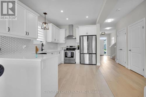3895 Auckland Avenue, London, ON - Indoor Photo Showing Kitchen