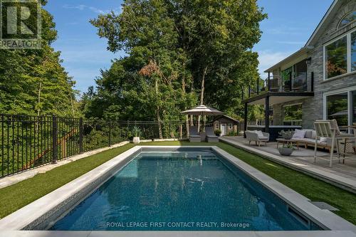 84 Osprey Ridge Rd, Barrie, ON - Outdoor With In Ground Pool