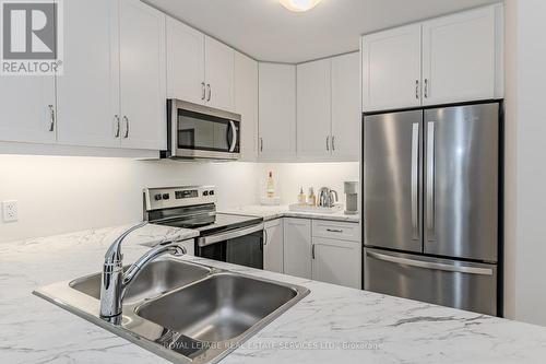 #44 -27 Rachel Dr, Hamilton, ON - Indoor Photo Showing Kitchen With Stainless Steel Kitchen With Double Sink