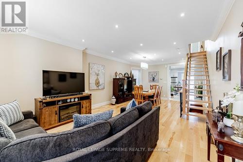 399 Symington Avenue, Toronto, ON - Indoor Photo Showing Living Room