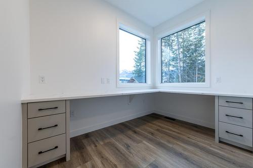 1538 Cedar Street, Golden, BC - Indoor Photo Showing Other Room