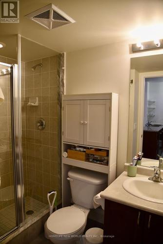 612 - 35 Hollywood Avenue, Toronto, ON - Indoor Photo Showing Bathroom