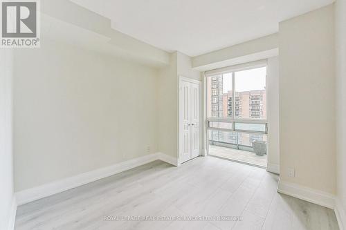 1703 - 1121 Bay Street, Toronto, ON - Indoor Photo Showing Other Room