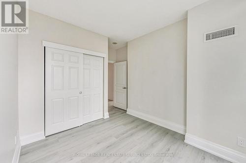 1703 - 1121 Bay Street, Toronto, ON - Indoor Photo Showing Other Room