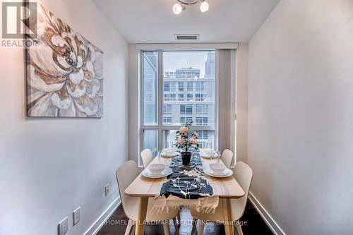 #520 -1030 King St W, Toronto, ON - Indoor Photo Showing Dining Room