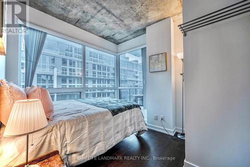 #520 -1030 King St W, Toronto, ON - Indoor Photo Showing Bedroom