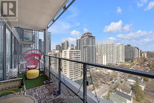 #2004 -5 Soudan Ave S, Toronto, ON - Outdoor With View