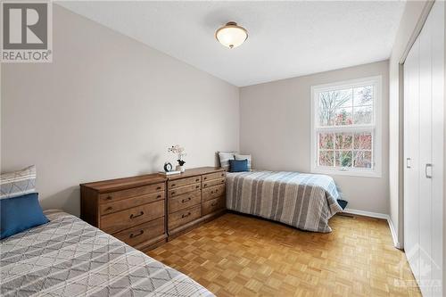857 Thorndale Drive, Ottawa, ON - Indoor Photo Showing Bedroom