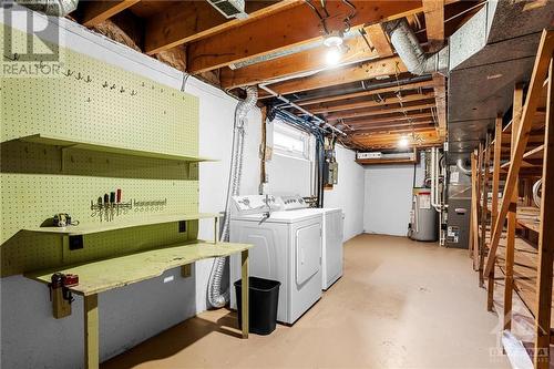 857 Thorndale Drive, Ottawa, ON - Indoor Photo Showing Laundry Room