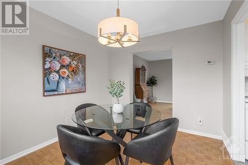 857 Thorndale Drive, Ottawa, ON - Indoor Photo Showing Dining Room