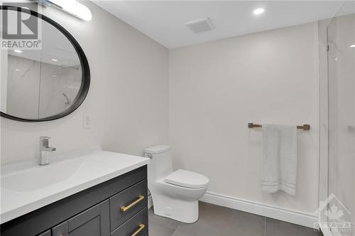 74 Villa Crescent, Ottawa, ON - Indoor Photo Showing Bathroom
