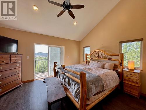 601 Raven Hill Road, Osoyoos, BC - Indoor Photo Showing Bedroom