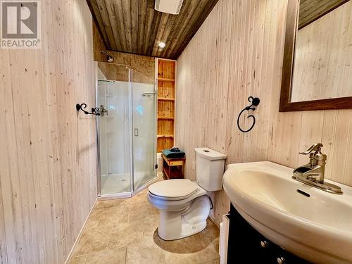 601 Raven Hill Road, Osoyoos, BC - Indoor Photo Showing Bathroom