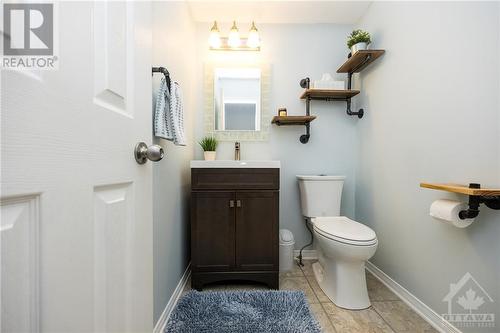Main level powder room - 171 Briston Private, Ottawa, ON - Indoor Photo Showing Bathroom