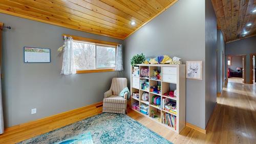 32 Mt Trinity Avenue, Fernie, BC - Indoor Photo Showing Other Room