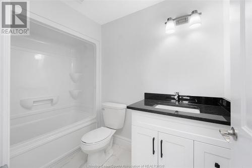 3573 Fiorina, Lasalle, ON - Indoor Photo Showing Bathroom