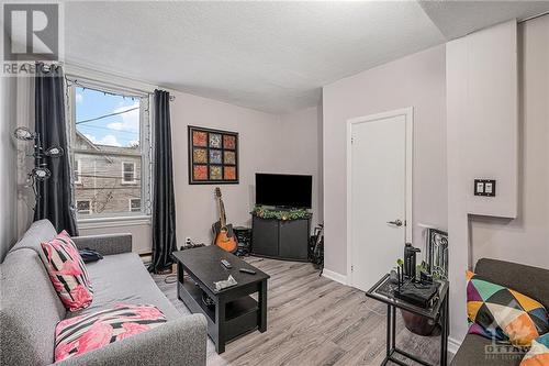 2-bedroom apartment - 60-62 Barrette Street, Ottawa, ON 