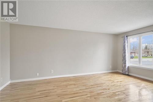 499 Quart Court, Winchester, ON - Indoor Photo Showing Other Room