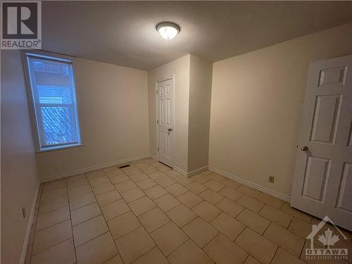 193 Guigues Avenue Unit#1, Ottawa, ON - Indoor Photo Showing Other Room