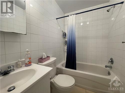 193 Guigues Avenue Unit#1, Ottawa, ON - Indoor Photo Showing Bathroom