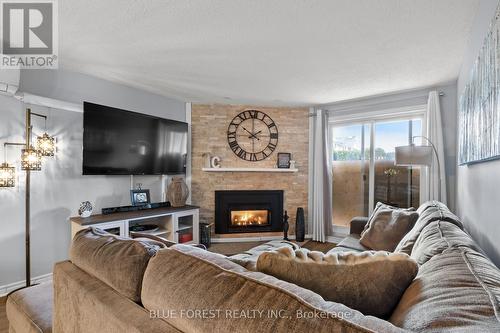120 - 725 Deveron Crescent, London, ON - Indoor Photo Showing Living Room With Fireplace